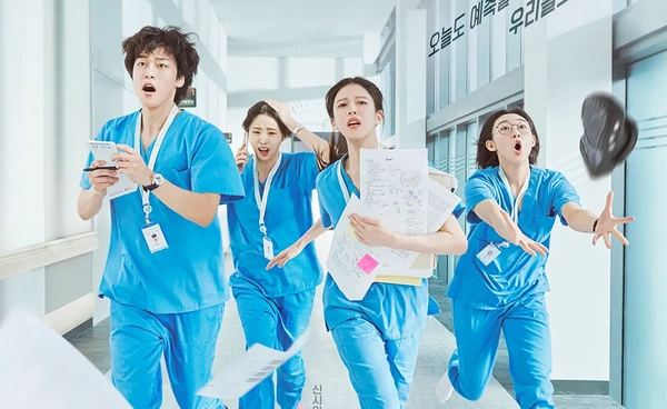 Resident Playbook  เรื่องราวของเหล่าคุณหมอวัยใส ที่จะทำให้หัวใจเราพองโต
