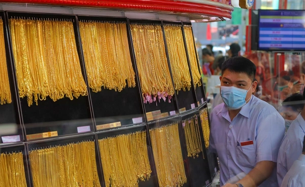 ทองไทยทำสถิติใหม่ ปรับขึ้น 500 ราคาพุ่ง 56,200 บาท