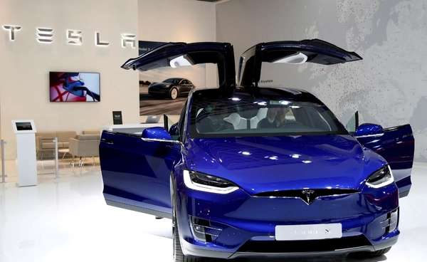 เทสลาระงับการสั่งซื้อรถยนต์รุ่น Model S และ Model X ในจีน