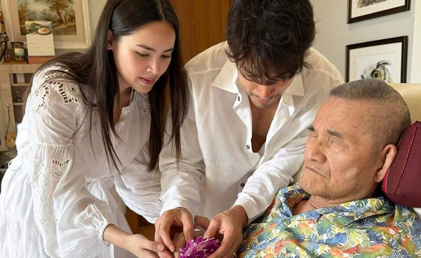 วันสงกรานต์ อบอุ่น! ณเดชน์ พา ญาญ่า สวัสดีปีใหม่ไทย คุณพ่อโยชิโอ