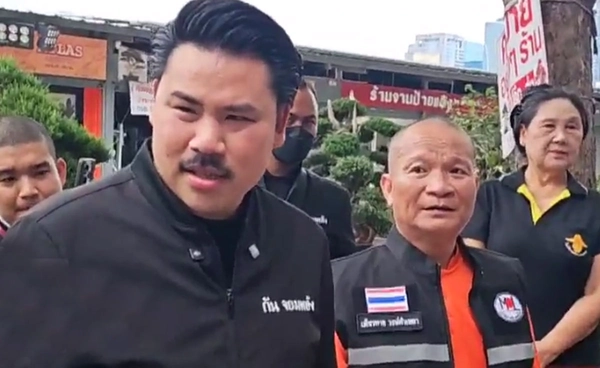 หม่ำ จ๊กมก ลงพื้นที่ตึกสตง.ถล่ม มอบเงิน กันจอมพลัง ช่วยเหลือญาติผู้สูญเสียจาก แผ่นดินไหว