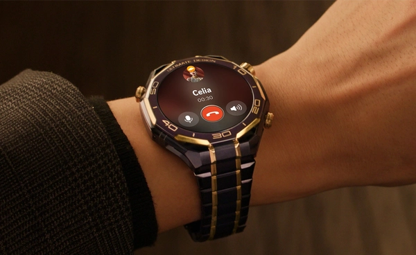 HUAWEI WATCH ULTIMATE DESIGN สมาร์ทวอทช์ทองคำ 18K พร้อมฟีเจอร์ดำน้ำลึก 150 เมตร