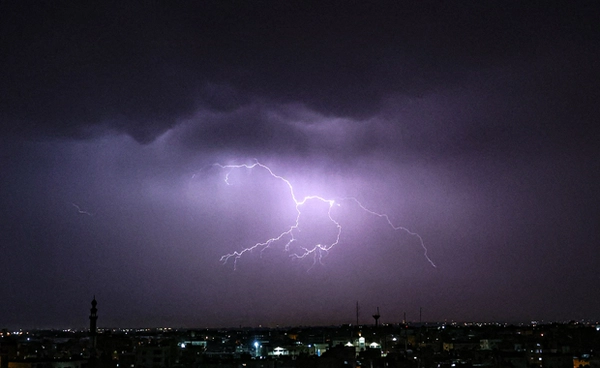 สภาพอากาศแปรปรวน เช็กรายชื่อจังหวัด 25 กุมภาพันธ์ 2568 ฝนตกหนักถึงหนักมาก