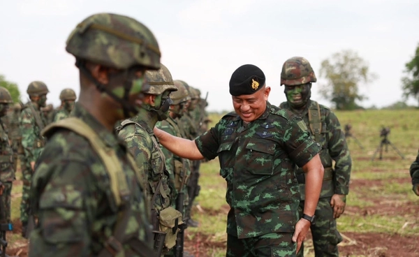 ผบ.ทบ. กำชับฝึกทหารราบเข้มข้น ย้ำกองทัพต้องไม่หยุดพัฒนา 