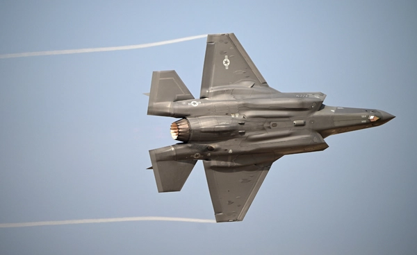 เจ้าหน้าที่สหรัฐฯ เผย F-35 ที่ขายให้ซาอุดีอาระเบีย "ล้าสมัย" กว่าของอิสราเอล 