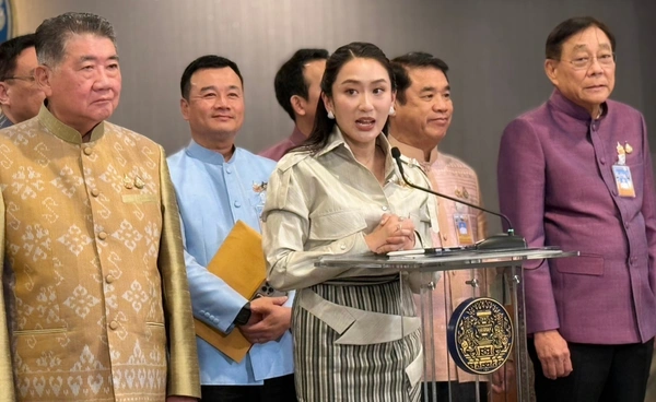 นายกฯ ไม่ซีเรียส "ทักษิณ" แย่งซีนเปิดแนวคิด "ซื้อหนี้ประชาชน" เผยทำงานไม่เอาหน้า