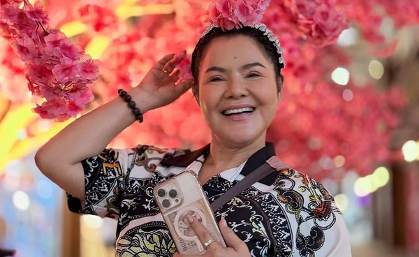 ตรวจหวยงวดนี้ ฮาย อาภาพร ได้เฮอีกแล้ว! ถูกรางวัลรับทรัพย์ 11 ใบ