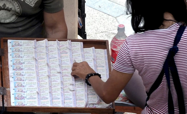 สถิติหวยออก 16 สิงหาคม ย้อนหลัง 20 ปี ตรวจหวยย้อนหลัง ดูเลขเด็ดงวดนี้