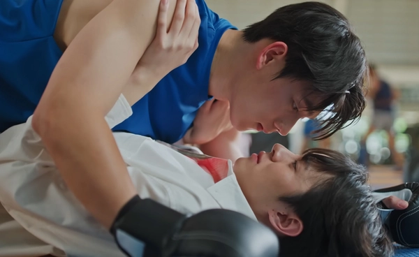 เปิดเรื่องย่อซีรีส์วายใหม่ น่าจับตา "Knock Out หมัดน็อกล็อกหัวใจ" "กันเนอร์ ณัฐสกรรจ์" ประกบคู่ "ไนซ์ บริพัฒน์"