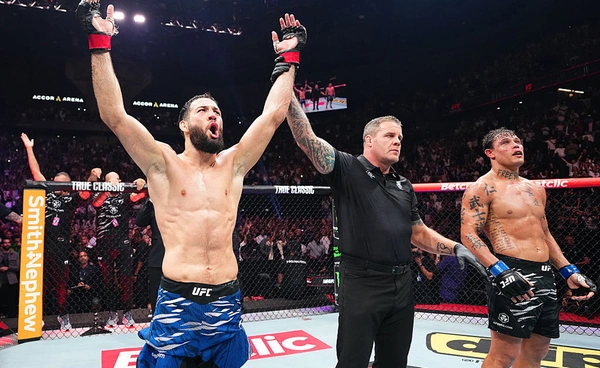 อิมาวอฟ จ่อได้ท้าชิงเข็มขัด UFC  หลังชนะแต้ม บอร์ราลโญ่ ที่ปารีส
