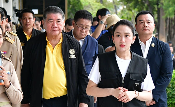 ดุสิตโพลเผย “ดัชนีการเมืองไทย” เดือนก.พ. คะแนนลด - ฝ่ายค้านโดดเด่น