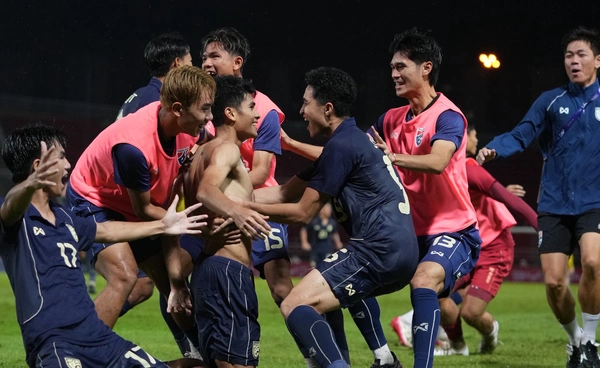 ผลบอล ทีมชาติไทยU23 เฉือน มาเลเซีย ทดเจ็บ! 2-1 คว้าตั๋วชิงแชมป์เอเชีย 