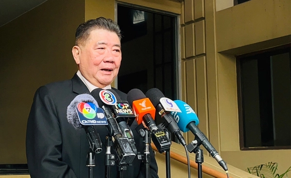 ขออย่าจับแพะชนแกะ แจง "ทักษิณ-แพทองธาร" ร่วมงานบวช "พีช" ตามคำเชิญ 