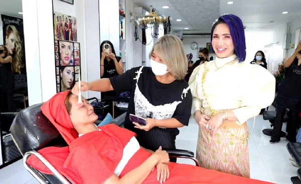 "ร้านเสริมสวยพัทยา"ผุดโปรฯทำดี แต่งชุดไทยได้ส่วนลดค่าแต่งหน้า  | เรื่องดีดีทั่วไทย | 13-11-68