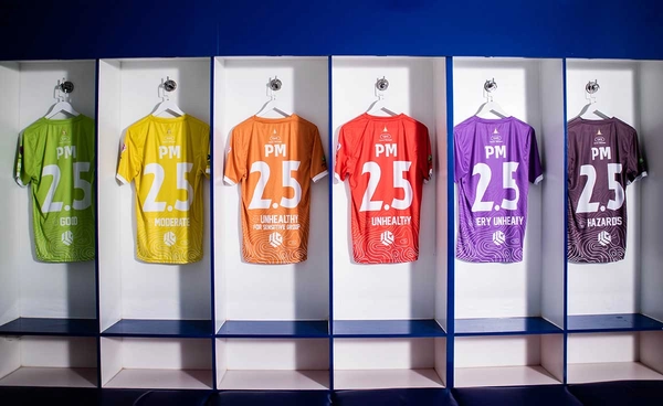 'ลำพูน' เปิดตัว เสื้อบอลแจ้งค่าฝุ่น PM2.5 ก่อนลงสนามศึกไทยลีก 2024/25