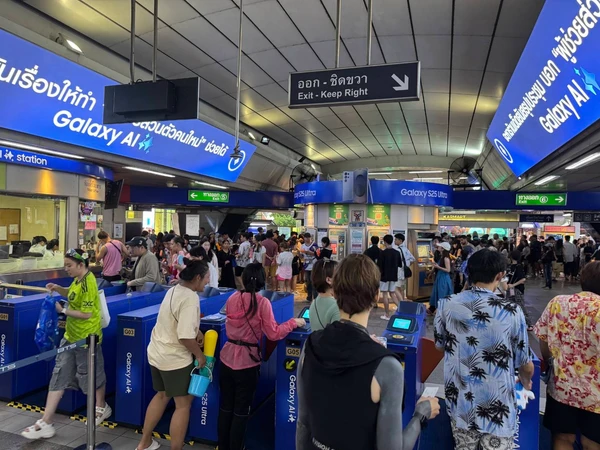 คนแห่ใช้ระบบรางสงกรานต์! วันที่ 5 ยอดพุ่ง 9.4 แสนคน 
