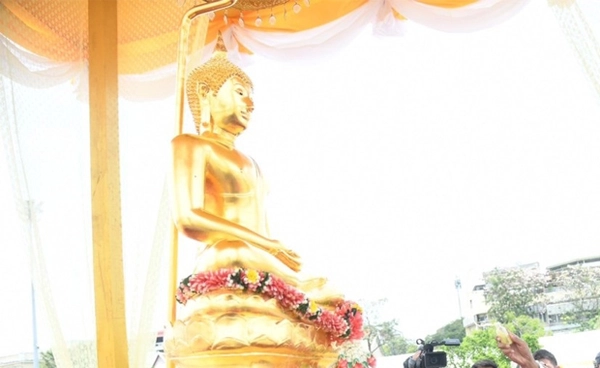 เช็กเส้นทาง ขบวนรถอัญเชิญ “พระพุทธสิหิงค์” ให้ประชาชนสรงน้ำเสริมสิริมงคล 