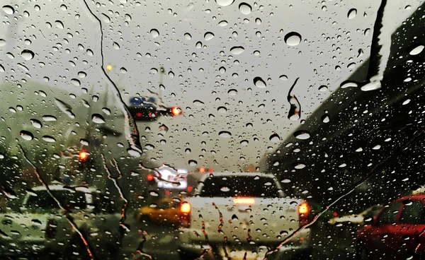 ทำไมวันนี้ฝนตก? พายุฤดูร้อนถล่มทั่วไทย 31 มี.ค. 68 
