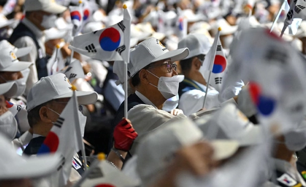 ทำงานเกาหลีใต้! เปิดรับคนงาน 50 อัตรา เงินเดือนกว่า 4.9 หมื่น เช็กเลยที่นี่