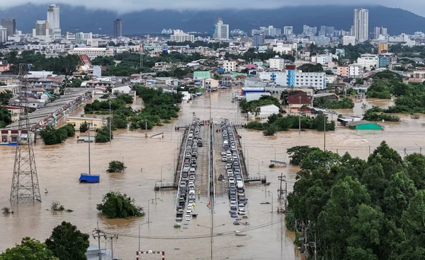 พฤศจิกายนสุดโหด! ภัยพิบัติถล่มเอเชียตะวันออกเฉียงใต้ กระทบประชาชนหลายล้านชีวิต