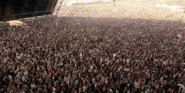 crowd Coachella 2025