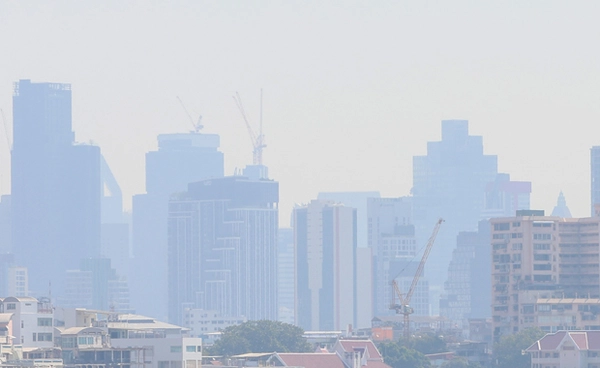 เปิดสาเหตุ ค่าฝุ่น PM 2.5 กทม. วันนี้แตะระดับสีส้ม เริ่มมีผลกระทบสุขภาพ