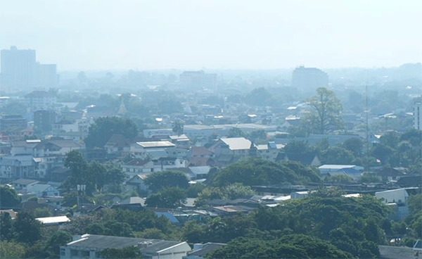 ฝุ่น PM 2.5 เชียงใหม่ เกินมาตรฐาน 13 อำเภอ หนาจนมองไม่เห็นดอยสุเทพ
