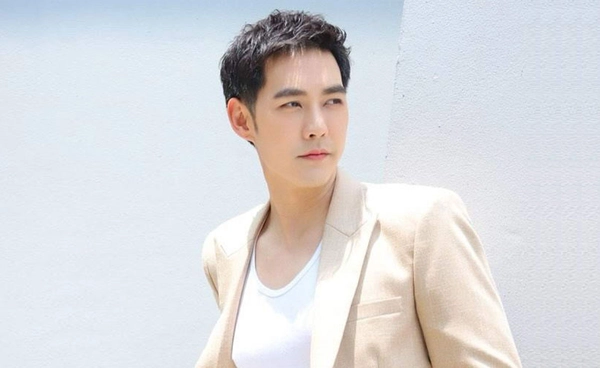 แอมป์ พีรวัศ เปิดใจทั้งน้ำตา ไร้งานแสดง หันขายขนมปัง นั่ง8ชม.เพิ่งขายได้ชิ้นแรก