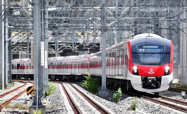 ยอดผู้โดยรถไฟฟ้าฟรีวันแรก สายสายสีแดงมากสุดเพิ่มขึ้นร้อยละ 34 