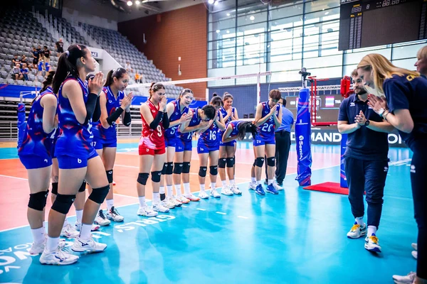 ทีมวอลเลย์บอลหญิงทีมชาติไทย ทะลุผ่านเข้าสู่รอบ 16 ในศึกลูกยางชิงแชมป์โลก รุ่นยู-19