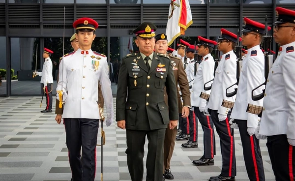 ผบ.ทบ. เยือนสิงคโปร์ ขยายสัมพันธ์-ความร่วมมือทุกด้าน