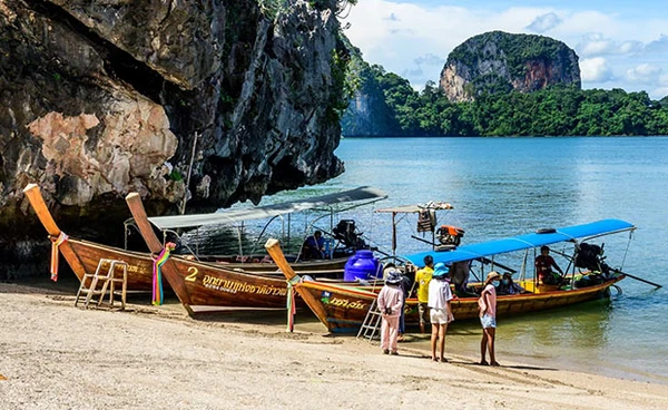 ไทยแลนด์ฮอตตั้งแต่ต้นปี นทท. เดินทางสะสม 5.5 ล้านคน “จีน” ยังครองที่ 1 