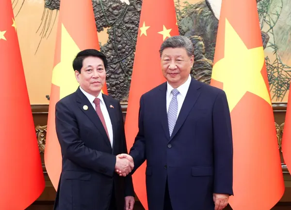 ปธน.สี จับมือ ปธน.เลือง เกื่อง แห่งเวียดนาม Cr. Xinhua
