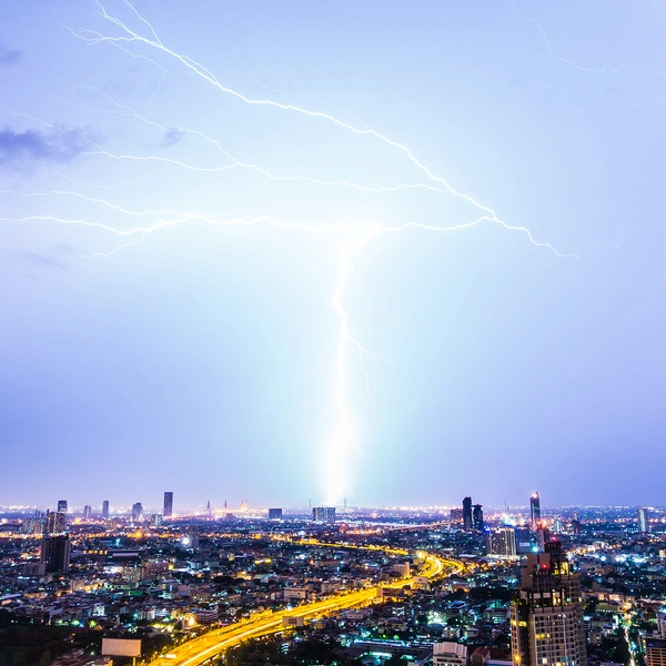 อุตุฯ เตือนไทยตอนบน ระวังพายุฤดูร้อน 30 มี.ค.-1 เม.ย. ฝนฟ้าคะนอง-ลูกเห็บตก