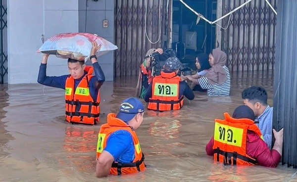 สงขลาประกาศเขตภัยพิบัติ 16 อำเภอ - สั่งอพยพปชช.หาดใหญ่ทั้งหมด ส่อรุนแรงกว่าปี 43 