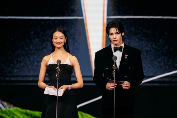 สมศักดิ์ศรีนักแสดงไทย “ออกแบบ – ชุติมณฑน์” ตัวแทนไทย ในฐานะแบรนด์แอมบาสเดอร์  เทศกาลภาพยนตร์นานาชาติ Asian Film Awards 2025 