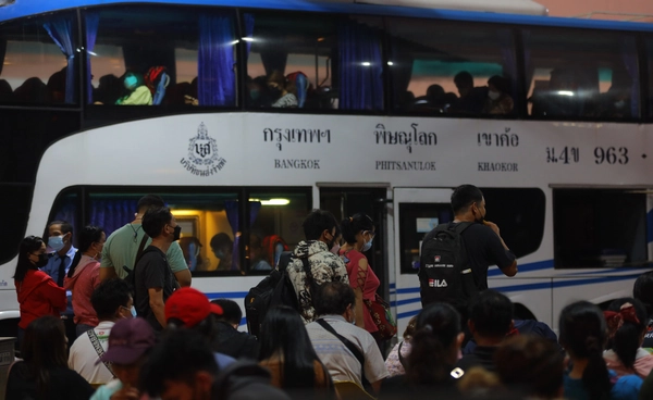 บขส. เข้มความปลอดภัย คาดประชาชนเดินทางวันละแสนคน