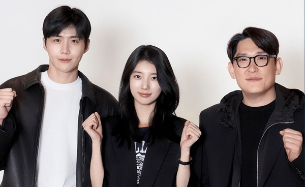 คู่กันสักที ซูจี & คิมซอนโฮ ประกบคู่กันครั้งแรกในเรื่อง Delusion เตรียมฉายปีหน้า