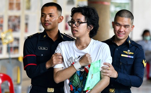 "ทหารอาสา" เทียบนโยบายพรรคภูมิใจไทย-ประชาชน ของใครดีกว่ากัน ก้าวแรกยุติเกณฑ์ทหาร ?