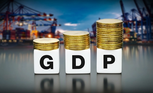 เศรษฐกิจไทยดีขึ้น "คลัง" ปรับคาดการณ์จีดีพี ปี 2568 โตเพิ่มเป็น 2.4% จากเดิม 2.2%