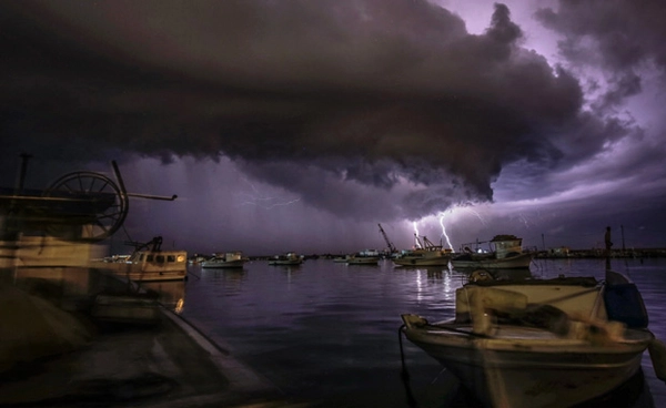 พยากรณ์อากาศวันนี้ 2 เมษายน เตือน 13 จังหวัดภาคใต้ "ฝนตกหนักถึงหนักมาก" 