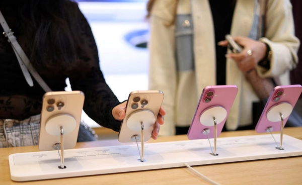 หุ้น Apple ร่วง 7.5% ตลาดเทคฯ ปั่นป่วน หลังประกาศมาตรการภาษีใหม่จากทรัมป์