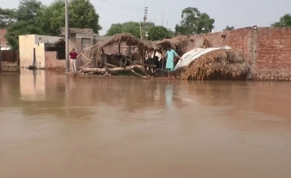 “ปากีสถาน” ยังเผชิญน้ำท่วม เตรียมรับมือฝนตกเพิ่ม