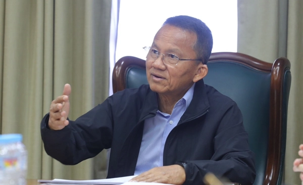 "สมศักดิ์" กำชับ จนท.สาธารณสุข ร่วมส่งประชาชนกลับเข้าทำงานอย่างปลอดภัย