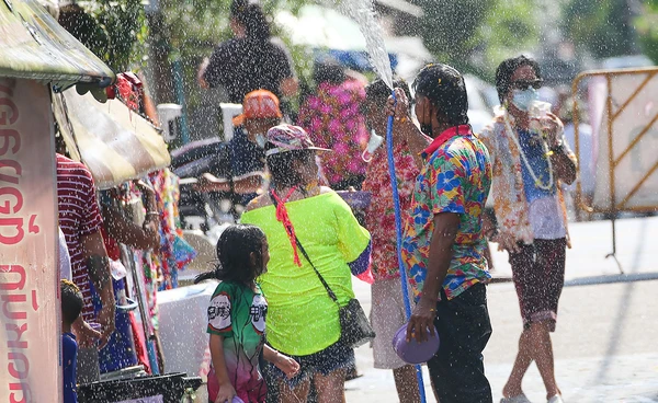 สงกรานต์ 2568 ไปไหนดี? ปักหมุดจุดเล่นน้ำ กทม. - ต่างจังหวัด จัดเต็มทั่วไทย