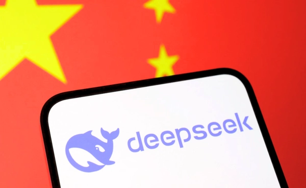 DeepSeek เอไอจีน กำลังโค่น ChatGPT อเมริกา