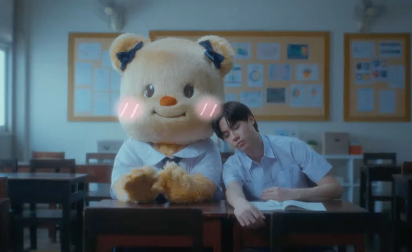 "หมีเนย" เป็นสาวแล้ว ปล่อยเพลงใหม่แนวแอบรัก "กอดอุ่น (Warm Hugs)"