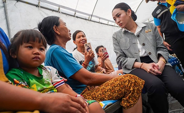 สรุปดรามา ทีมติดตามนายกฯ ฉีกเต็นท์ถ่ายภาพ โฆษกชี้แจงแล้วไม่ใช่ทีมแพทองธาร