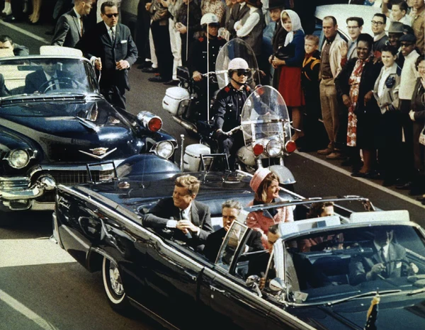 FBI พบเอกสารลับ 2,400 ฉบับ เอี่ยวลอบสังหาร JFK