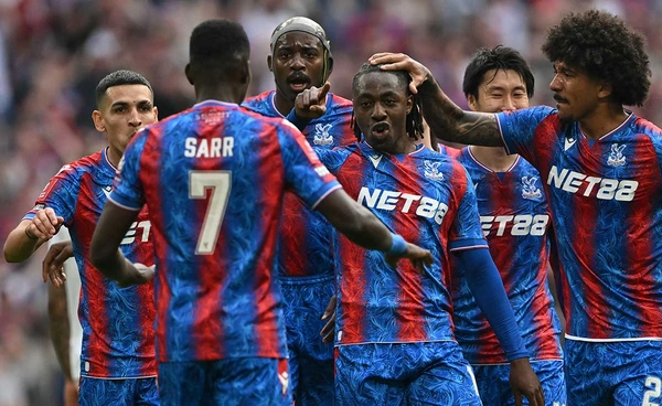 ผลบอล เอฟเอ คัพ 2024/25 รอบรองชนะเลิศ : คริสตัล พาเลซ ชนะ แอสตัน วิลล่า 3-0